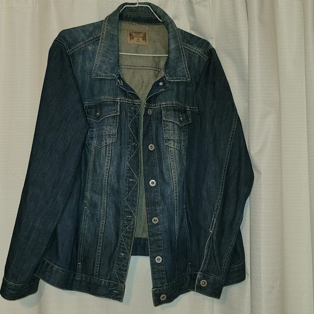 Jean jacket - Picture 1 of 5